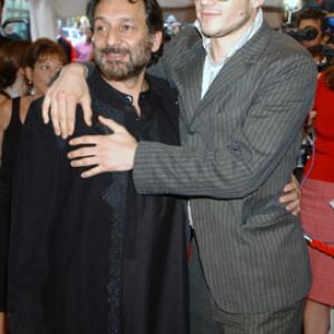 Shekhar Kapur and Heath Ledger at event of The Four Feathers (2002)
