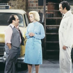 Danny DeVito, Andy Kaufman and Joyce Brothers