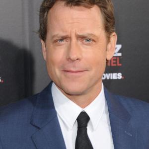 Greg Kinnear at event of The Kennedys 2011