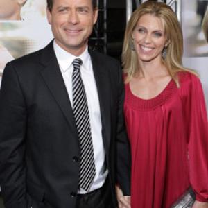 Greg Kinnear and Helen Labdon at event of Feast of Love 2007