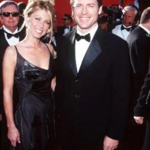 Greg Kinnear at event of The 70th Annual Academy Awards (1998)