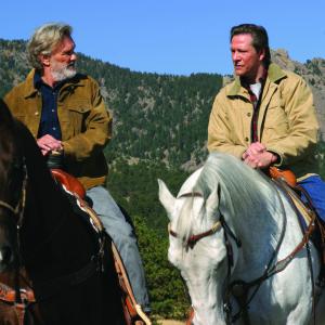 Still of Kris Kristofferson and Chris Cooper in Silver City 2004