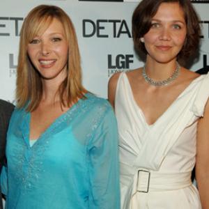 Lisa Kudrow and Maggie Gyllenhaal at event of Happy Endings 2005