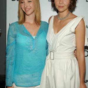Lisa Kudrow and Maggie Gyllenhaal at event of Happy Endings (2005)