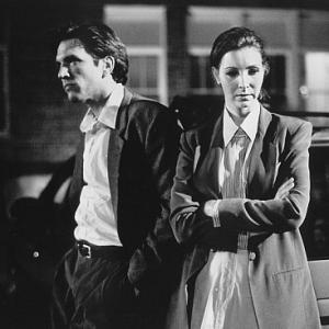 Still of Lisa Kudrow and Martin Donovan in The Opposite of Sex (1998)