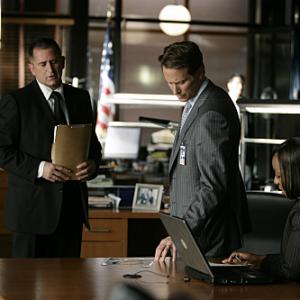 Still of Marianne JeanBaptiste Anthony LaPaglia and Steven Weber in Without a Trace 2002
