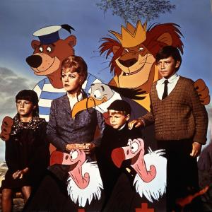 Still of Angela Lansbury in Bedknobs and Broomsticks 1971
