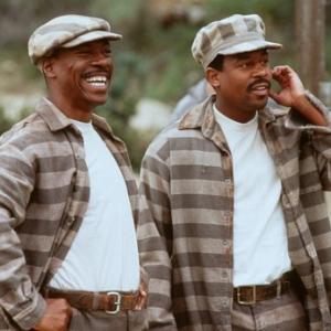 Still of Eddie Murphy and Martin Lawrence in Life 1999