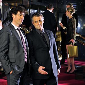 Still of Matt LeBlanc and Stephen Mangan in Episodes 2011
