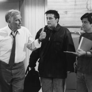 Still of Charlton Heston, Matt LeBlanc and Carlos Lacamara in Draugai (1994)
