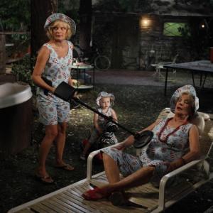 Still of Martha Plimpton and Cloris Leachman in Mazyle Houp (2010)