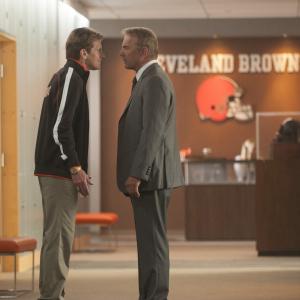Still of Kevin Costner and Denis Leary in Draft Day (2014)