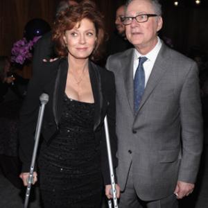 Susan Sarandon and Barry Levinson at event of You Don't Know Jack (2010)