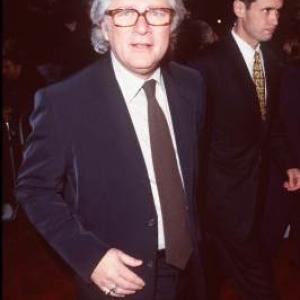 Barry Levinson at event of Sutrikes gangsteris (1999)