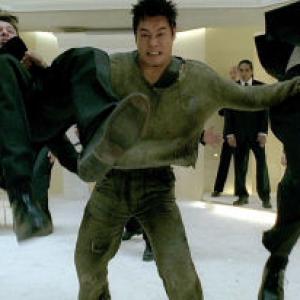 Jet Li center stars in Louis Leterriers UNLEASHED a Rogue Pictures release