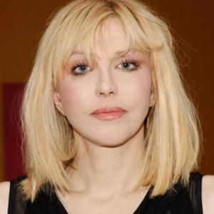 Courtney Love at event of Cyrus (2010)