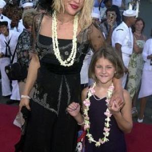 Courtney Love at event of Perl Harboras 2001