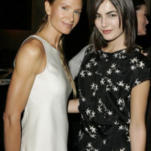 Kelly Lynch and Camilla Belle at event of Rumor Has It 2005