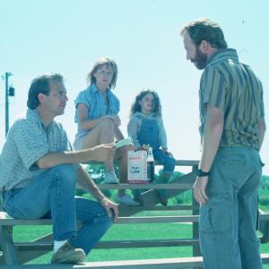 Still of Kevin Costner Gaby Hoffmann Amy Madigan and Timothy Busfield in Field of Dreams 1989