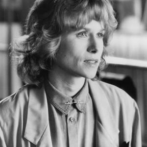 Still of Amy Madigan in Uncle Buck 1989
