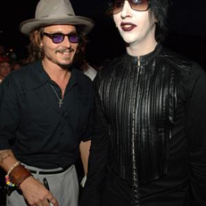 Johnny Depp and Marilyn Manson at event of Karibu piratai: numirelio skrynia (2006)
