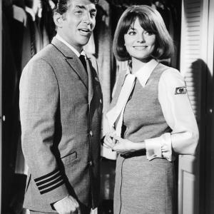 Still of Jacqueline Bisset and Dean Martin in Airport (1970)