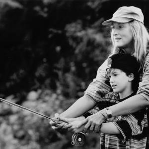 Still of Meryl Streep and Joseph Mazzello in The River Wild (1994)