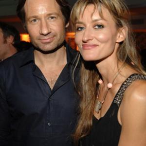David Duchovny and Natascha McElhone at event of Weeds (2005)