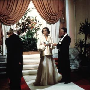 Still of Robert De Niro and Elizabeth McGovern in Karta Amerikoje (1984)