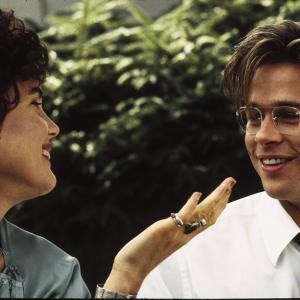Still of Brad Pitt and Elizabeth McGovern in The Favor (1994)