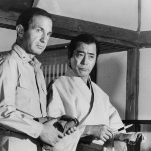 Still of Ben Gazzara and Toshirô Mifune in Inchon (1981)