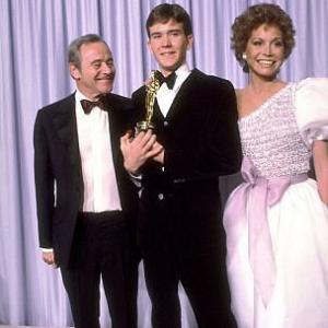 Academy Awards 53rd Annual Jack Lemmon Timothy Hutton Best Supporting Actor Mary Tyler Moore 1981