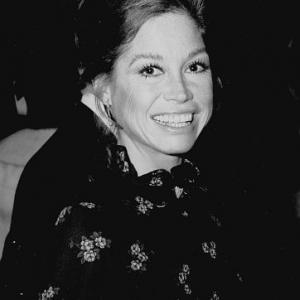 Emmy Awards 1974 Mary Tyler Moore
