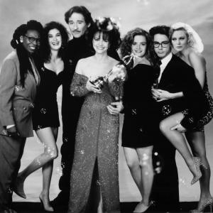 Still of Whoopi Goldberg, Teri Hatcher, Kevin Kline, Elisabeth Shue, Robert Downey Jr., Sally Field and Cathy Moriarty in Soapdish (1991)