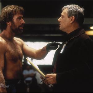 Still of Chuck Norris and Ron Dean in Code of Silence (1985)