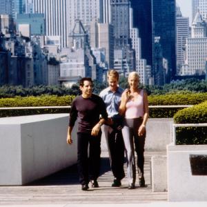 Still of Jenna Elfman, Edward Norton and Ben Stiller in Keeping the Faith (2000)