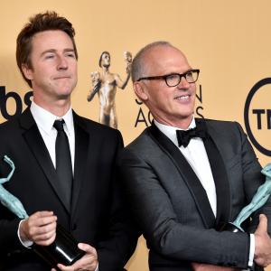 Michael Keaton and Edward Norton at event of The 21st Annual Screen Actors Guild Awards (2015)