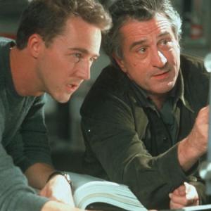 Still of Robert De Niro and Edward Norton in The Score 2001
