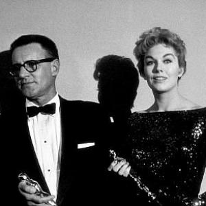 Academy Awards 30th annual Kim Novak 1958