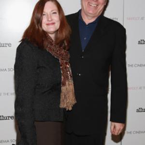 Annette OToole and Michael McKean at event of Margot at the Wedding 2007