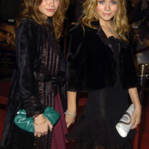 Ashley Olsen and Mary-Kate Olsen at event of The Last Samurai (2003)