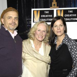 Glenn Close Marcia Gay Harden and Joe Pantoliano at event of Canvas 2006