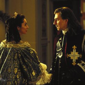 Still of Gabriel Byrne and Anne Parillaud in The Man in the Iron Mask (1998)