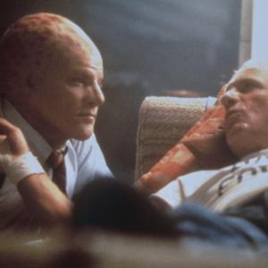 Still of James Caan and Mandy Patinkin in Alien Nation 1988
