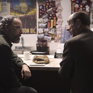 Still of F Murray Abraham and Mandy Patinkin in Tevyne 2011