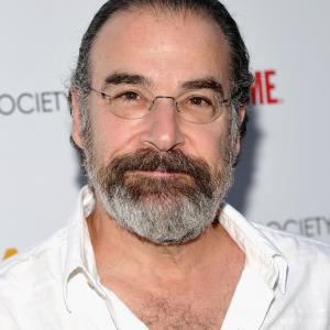 Mandy Patinkin at event of Tevyne (2011)