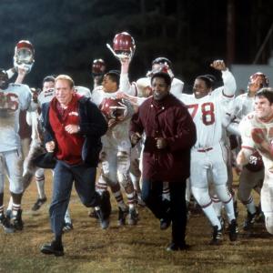Still of Denzel Washington and Will Patton in Remember the Titans 2000