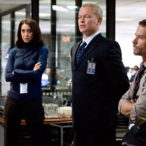 Still of Guy Pearce and Neal McDonough in Isdavikas 2008