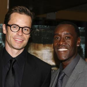 Don Cheadle and Guy Pearce at event of Isdavikas 2008