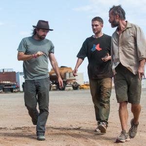 Still of Guy Pearce, Robert Pattinson and David Michôd in The Rover (2014)
